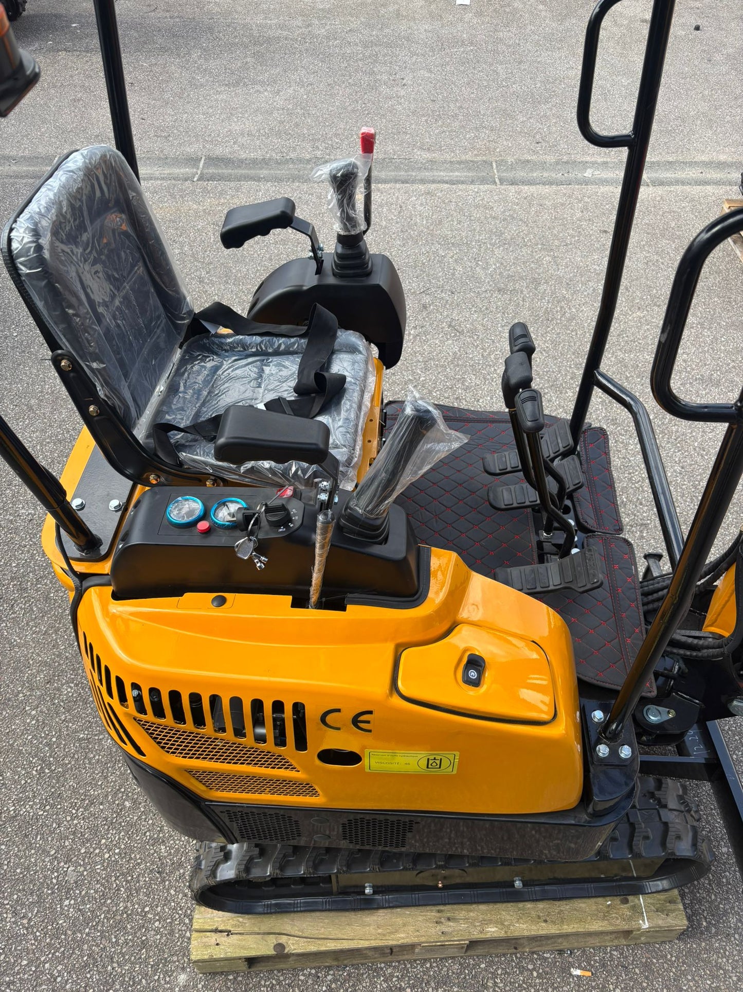 Mini-pelle 1.5T ORION DM15