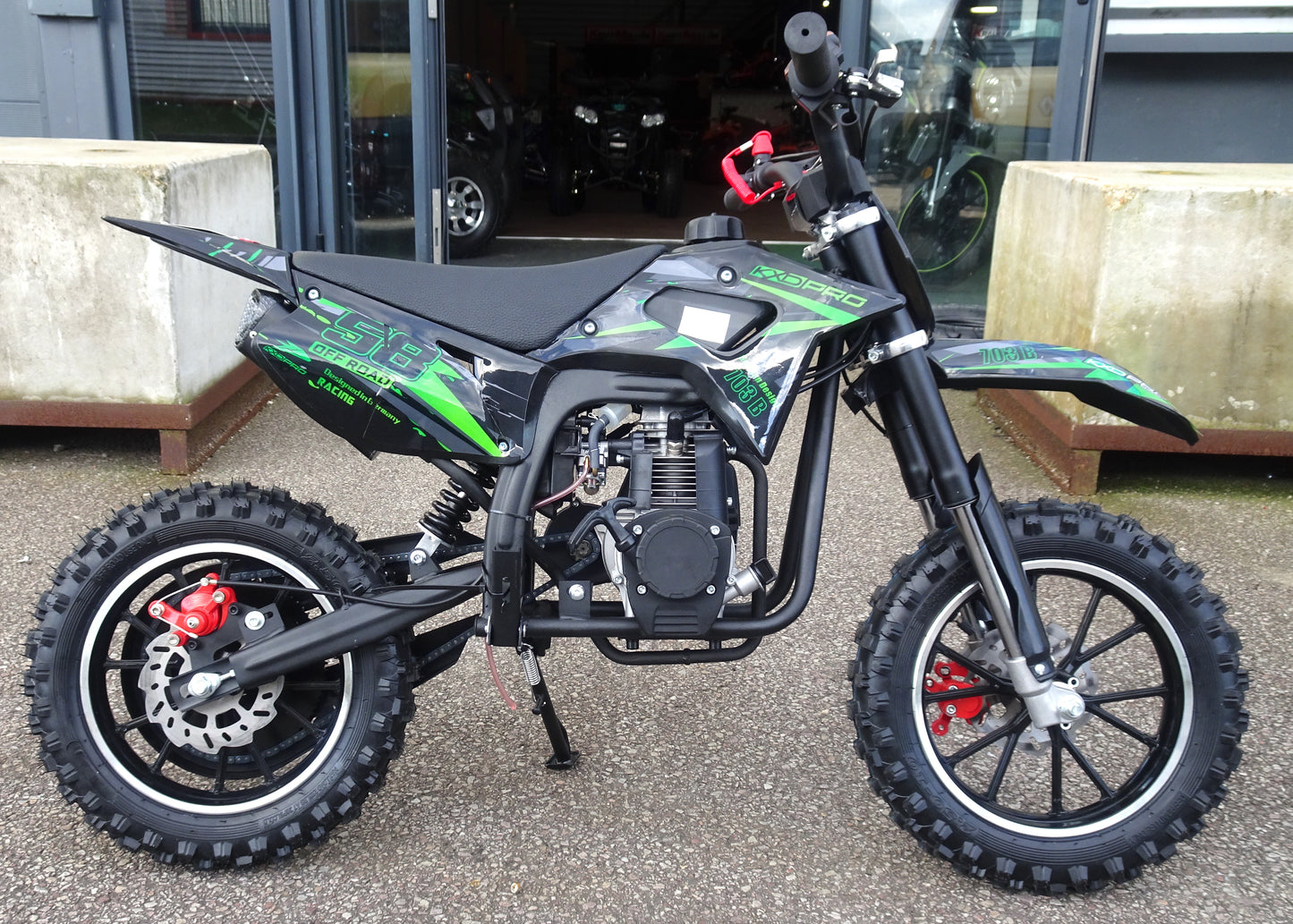 Moto enfant 49cc 4 temps