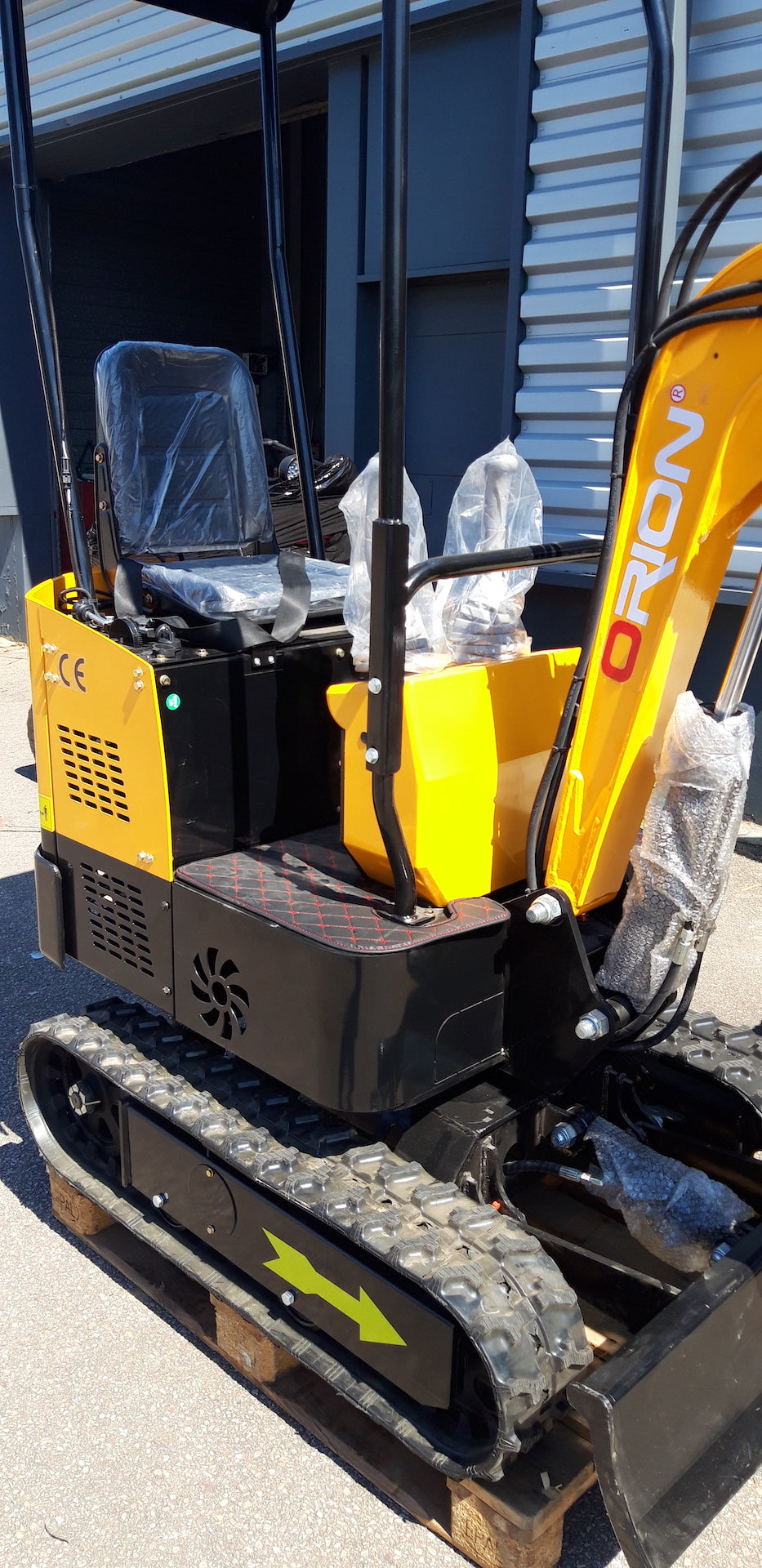 Mini-pelle 1 tonne DM10 ORION