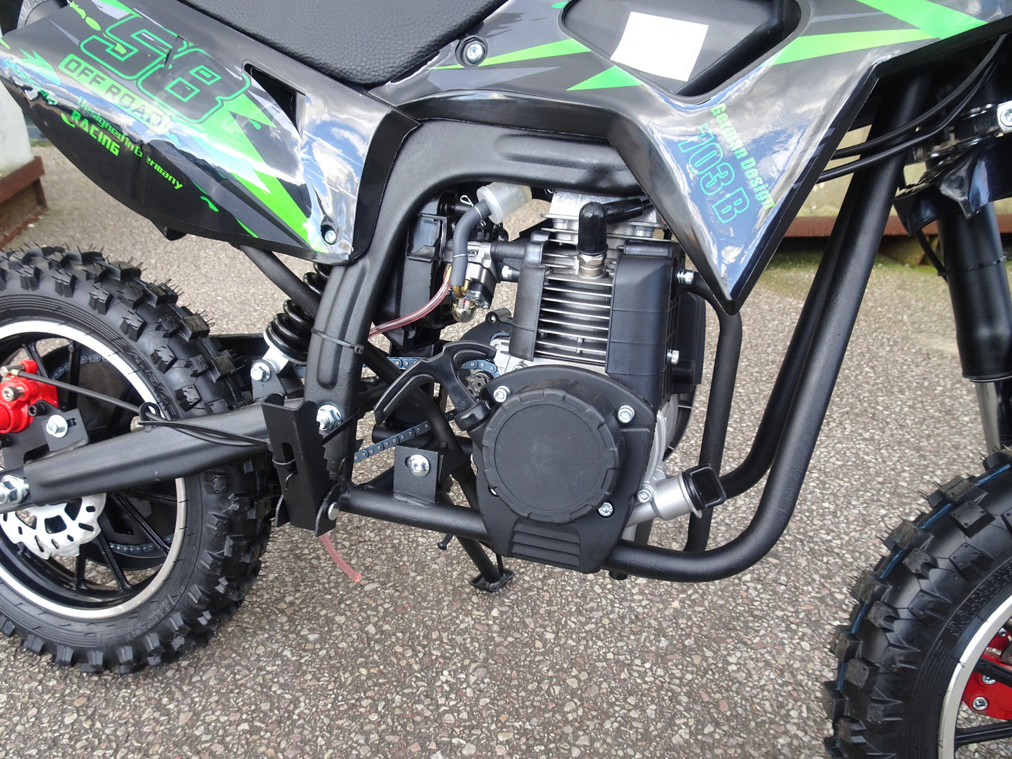 Moto enfant 49cc 4 temps