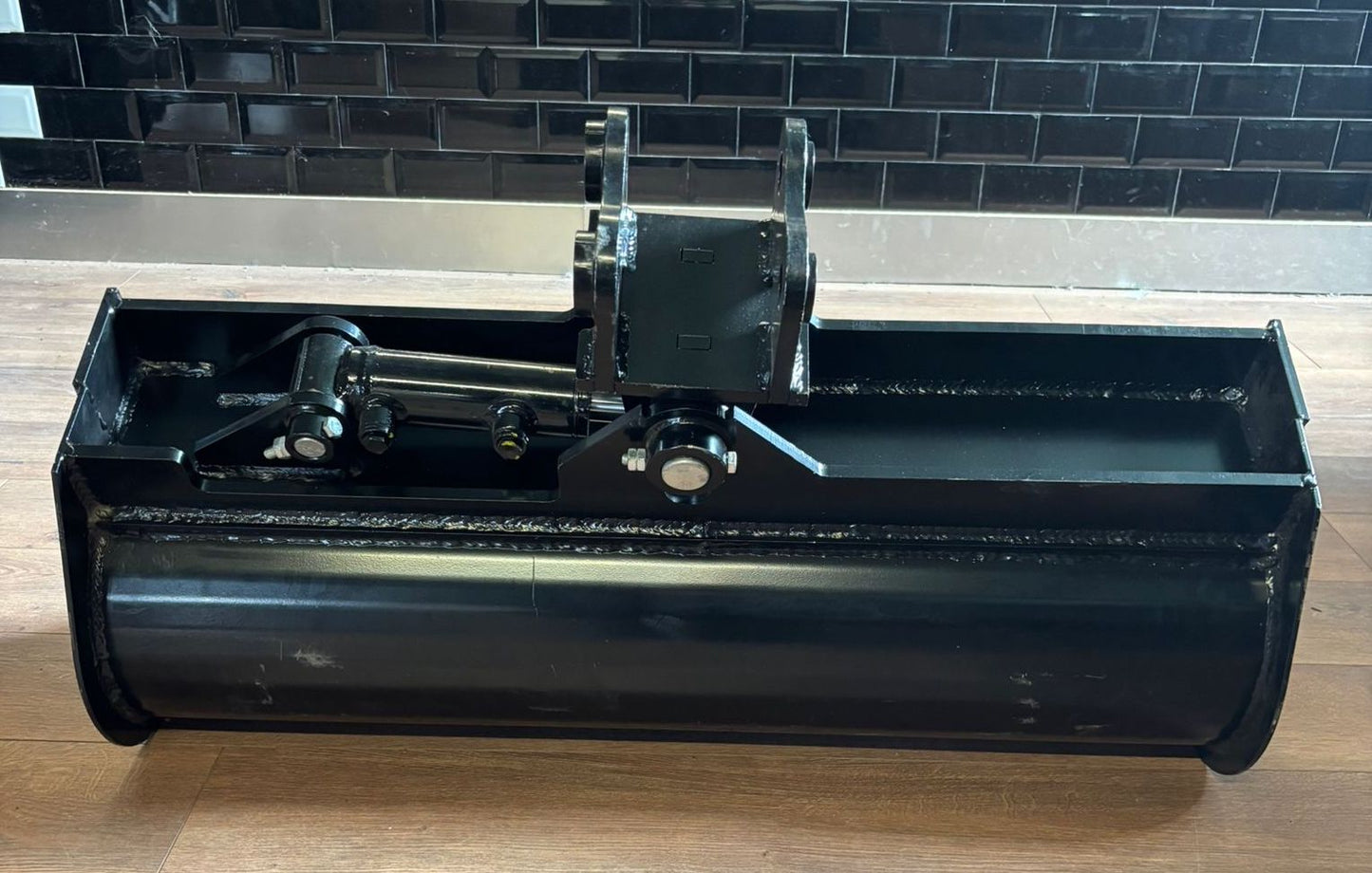 Godet de curage orientable hydraulique  80 cm