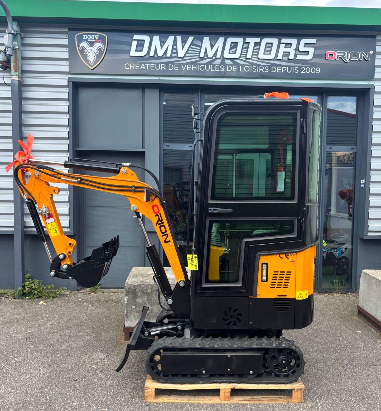 MINI-PELLE ORION DM10C CABINE – 1 TONNE