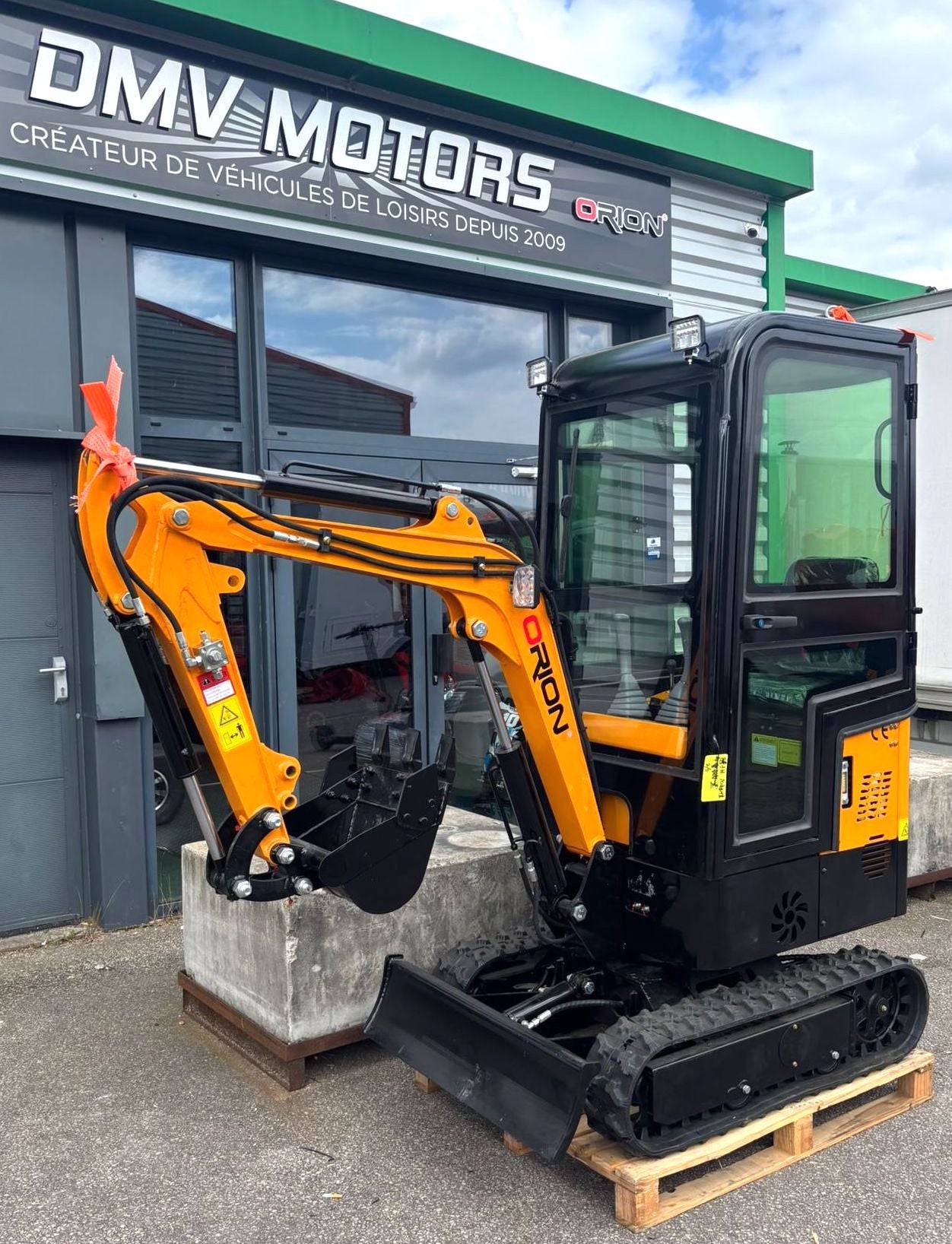 MINI-PELLE ORION DM10C CABINE – 1 TONNE